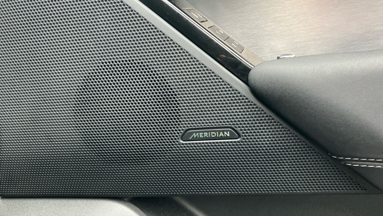 Land Rover Range Rover Velar 2.0 D200 R-Dynamic SE 5dr Auto Diesel Estate